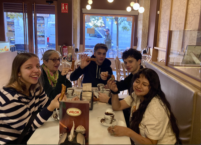 Der letzte Tag ist leider schon gekommen, doch wir konnten es versüssen mit feinen Churros und einer leckeren Schokosauce, qué rico!