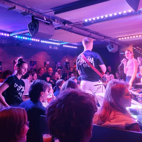 Jam sessions Paris by night. Vergrösserte Ansicht